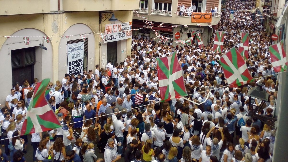 La Virgen de La Gu&iacute;a volvi&oacute; por todo lo alto a las calles de Portugalete