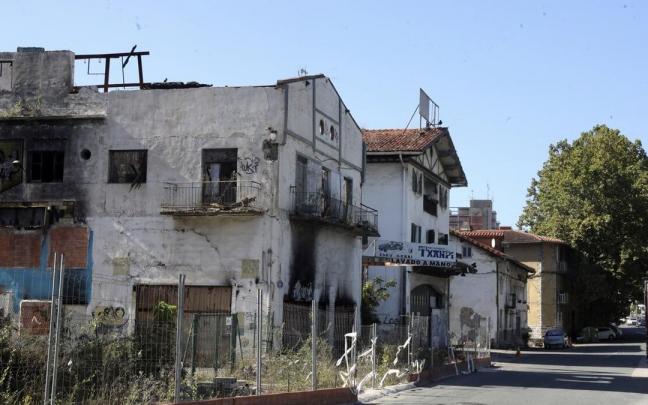 Zona industrial de El Infierno, antes de ser derribados los edificios Zona industrial de El Infierno, antes de ser derribados los edificios