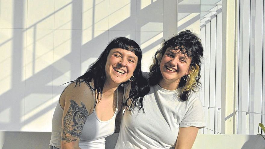 Idoia Tapiak eta Irati Velezek osatzen dute Sastakai.