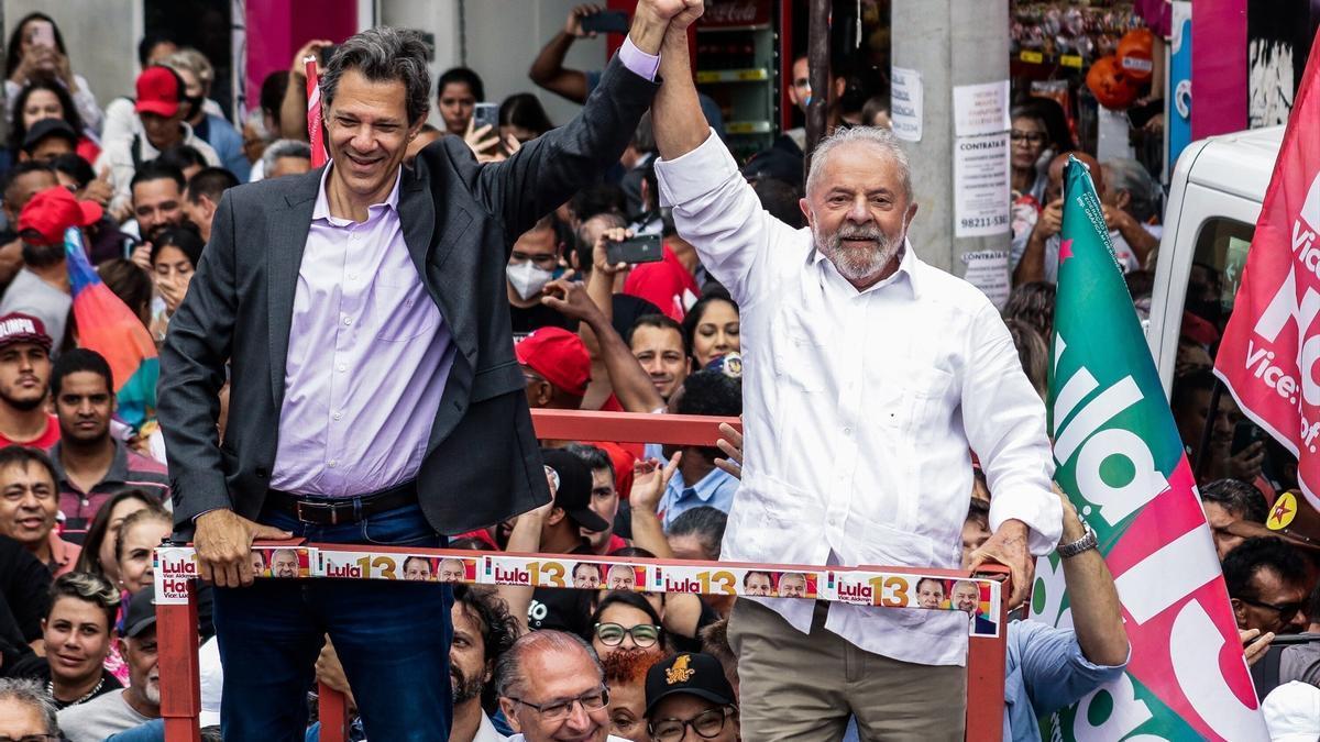 Lula con su vicepresidente, Geraldo Alckmin.