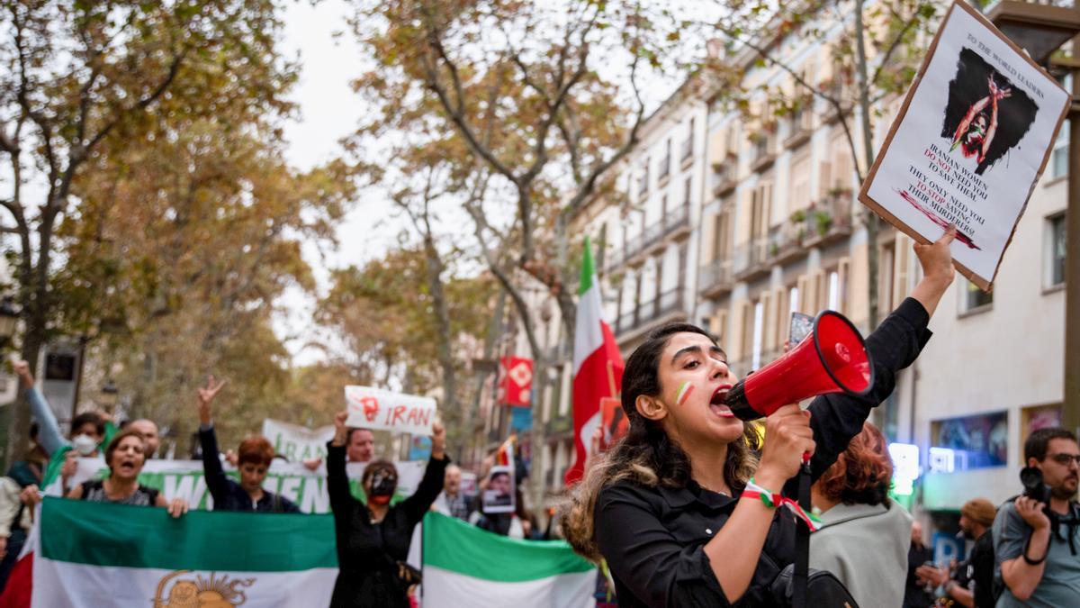 Imagen de archivo de las protestas por la muerte de Masha Amini en Irán.