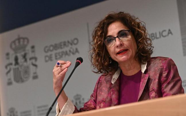 La ministra de Hacienda, María Jesús Montero, durante la presentación de su nuevo plan fiscal pactado con Unidas Podemos. La ministra de Hacienda, María Jesús Montero, durante la presentación de su nuevo plan fiscal pactado con Unidas Podemos.