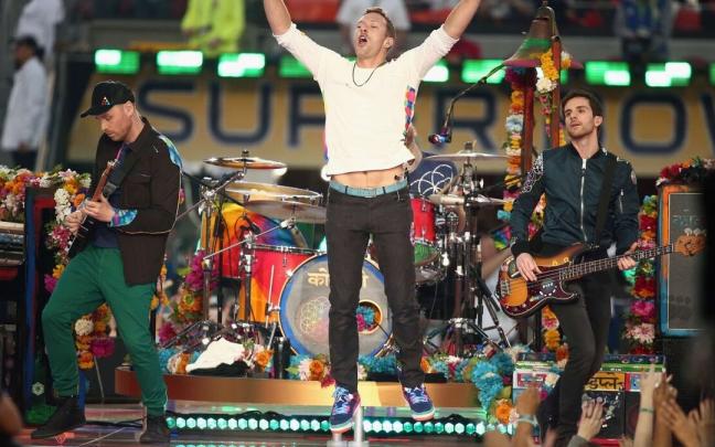 El l&iacute;der de la banda brit&aacute;nica Coldplay, Chris Martin, durante un concierto ofrecido a&ntilde;os atr&aacute;s.