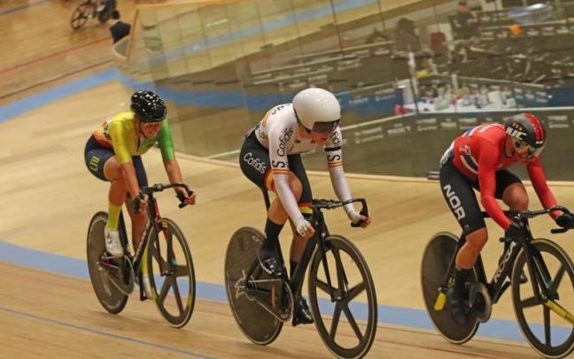 Eukene Larrarte, en una de las pruebas del omnium del Campeonato de Europa.