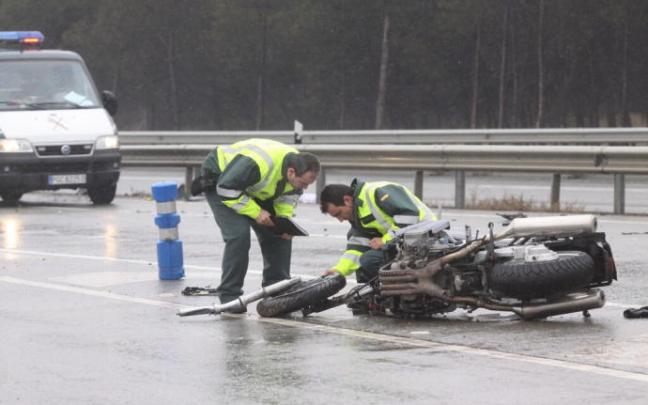 Dos guardias civiles, en un accidente en Tudela