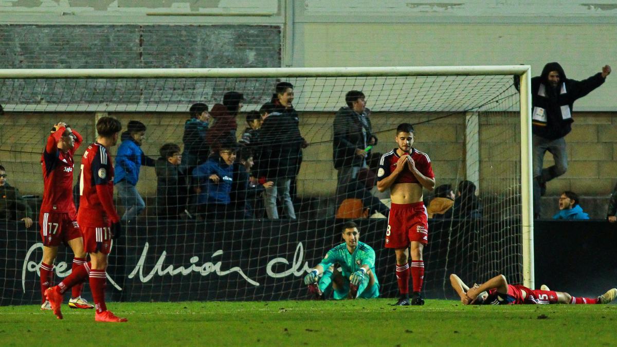 Jugadores del Promesas se lamentan del tanto encajado en el descuento.