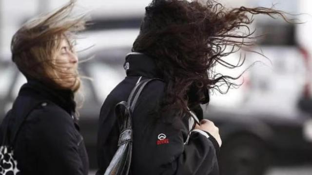 Las rachas de viento muy molestas esta noche, van a continuar durante todo el día