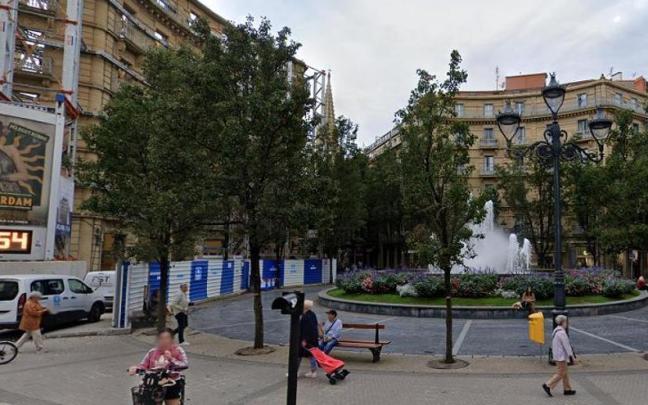 Edificio en obras en la plaza Bilbao