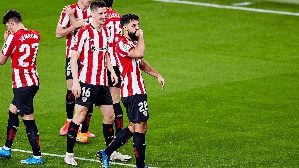 Asier Villalibre, con el Athletic.