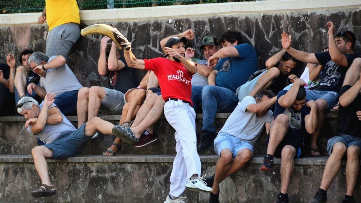 Gorka Urtasun lo intentó de todas las maneras, pero ayer no pudo desarrollar su juego.