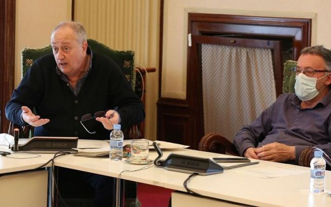 Los concejales de Geroa Bai Javier Leoz y Paxti Leuza Los concejales de Geroa Bai Javier Leoz y Paxti Leuza