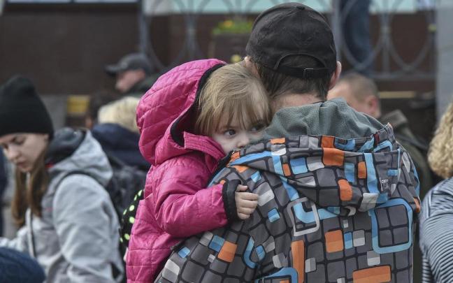 Miles de civiles están siendo evacuados de Jersón.