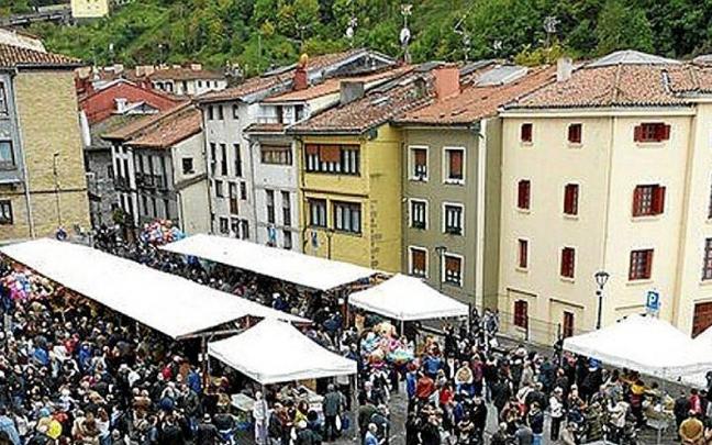 El recinto de Erregetxe en una edición anterior de la feria. | FOTO: N.G. El recinto de Erregetxe en una edición anterior de la feria. | FOTO: N.G.