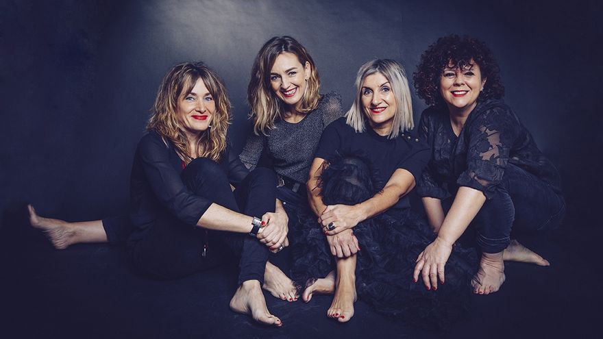 El s&uacute;per grupo femenino AMAK