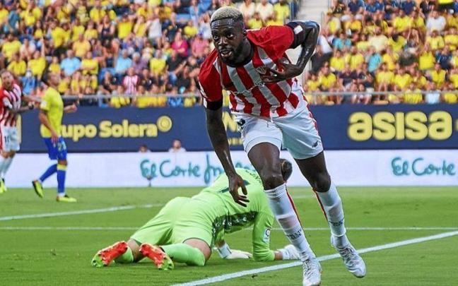 I&ntilde;aki Williams celebra el gol anotado frente al C&aacute;diz, que abri&oacute; el camino de la victoria del Athletic en el Nuevo Mirandilla.