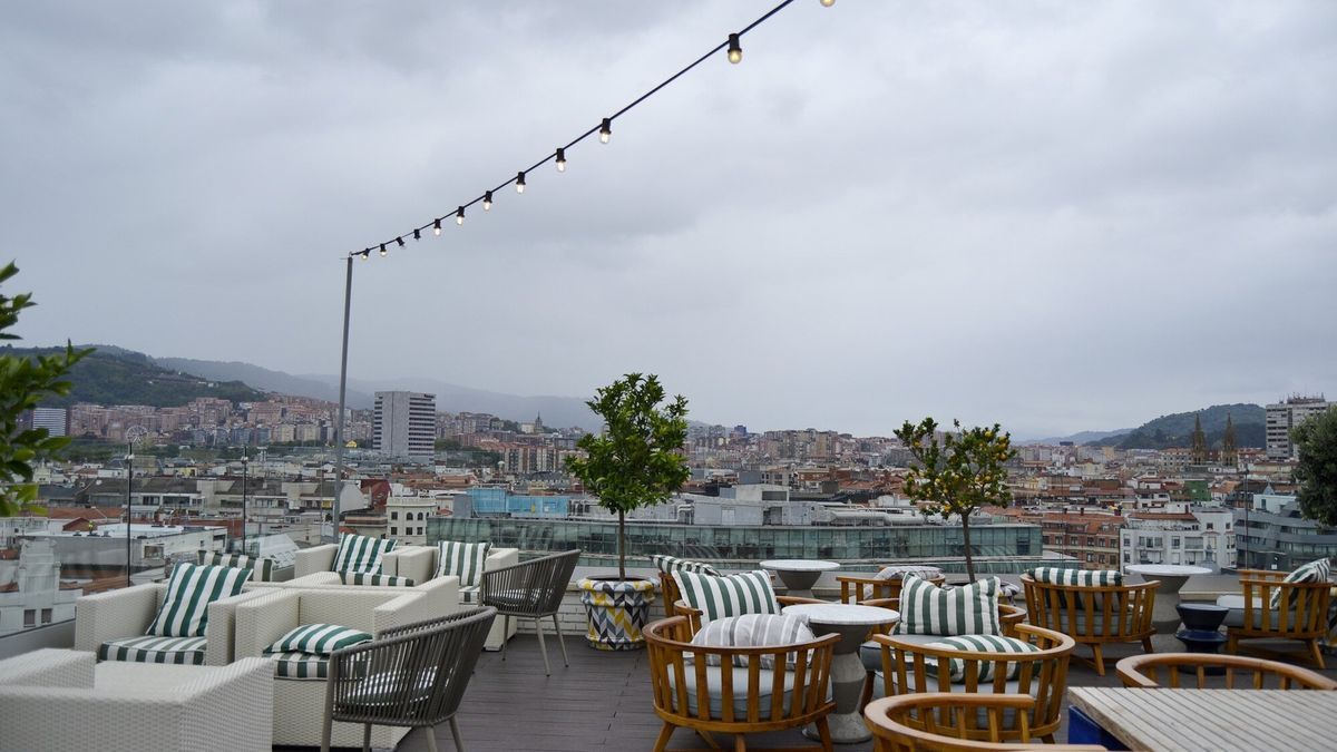 Vistas desde la terraza del céntrico hotel bilbaino