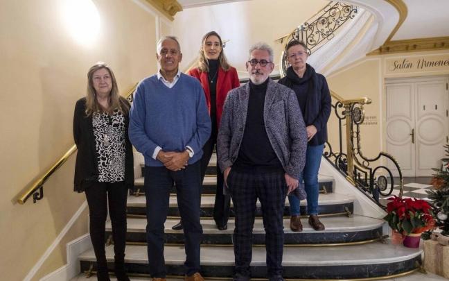 Rosa Alas, Raimon Pelach, Juana Celay, Jesús Ayensa y Ana Mur; integrantes del foro.