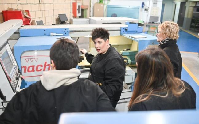 28.000 jóvenes apuestan cada año por la Formación Profesional en Euskadi 28.000 jóvenes apuestan cada año por la Formación Profesional en Euskadi