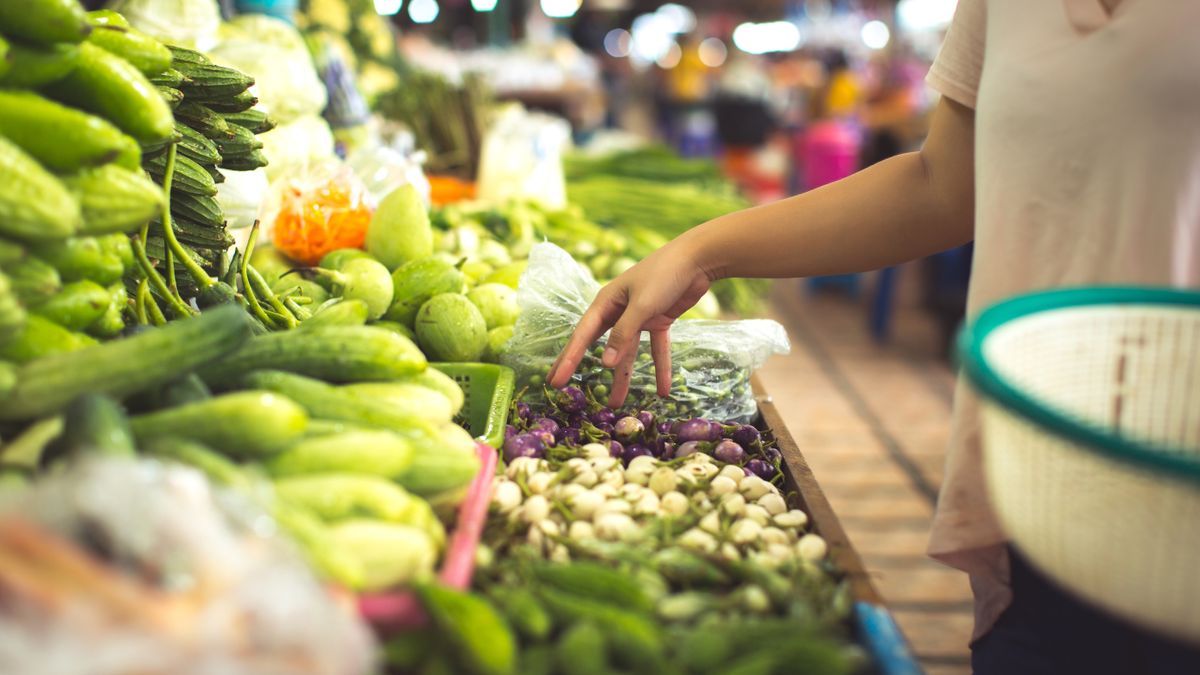 Por sectores, la alimentación descendió un 3,2% sus ventas de 2021.