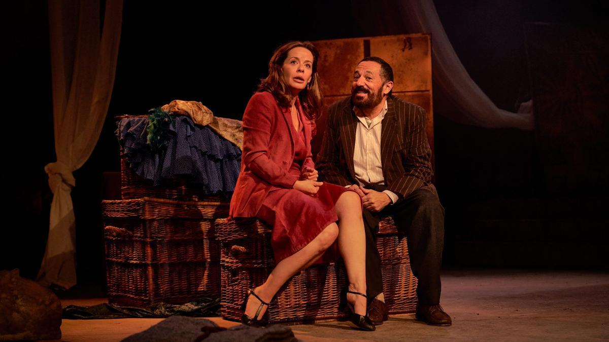 María Adánez y Pepón Nieto, Carmela y Paulino.