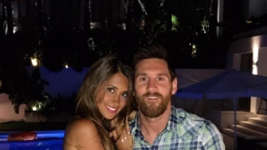 Antonela Roccuzzo y Leo Messi.