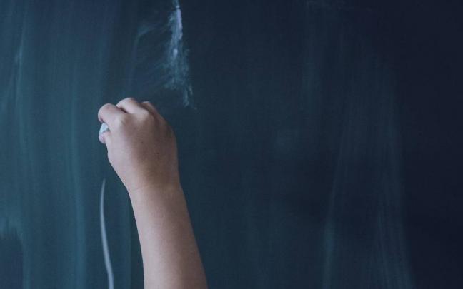 De las 110 plazas de especialista en apoyo educativo, un máximo de 76 se adjudicarán por méritos