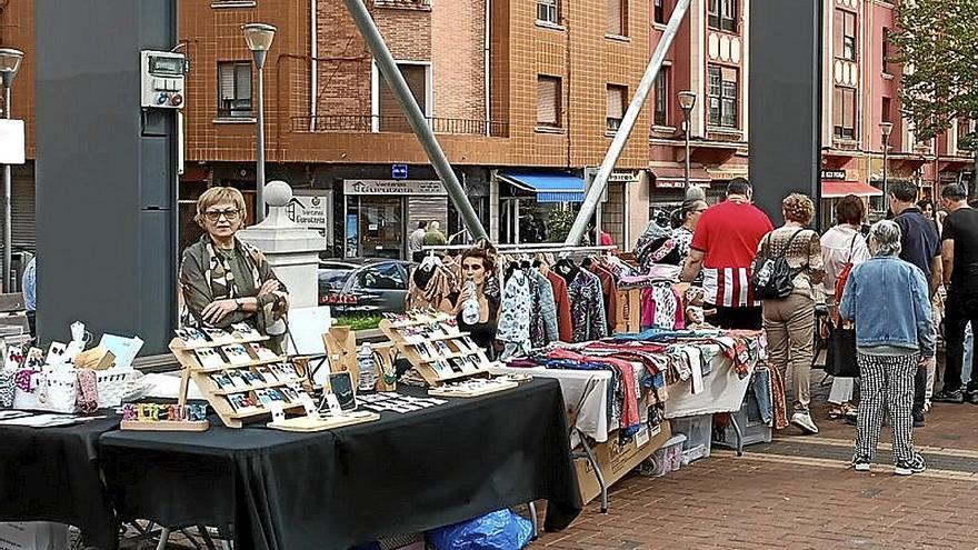 La plaza San Pedro fue el escenario en el que se celebró el mercado.