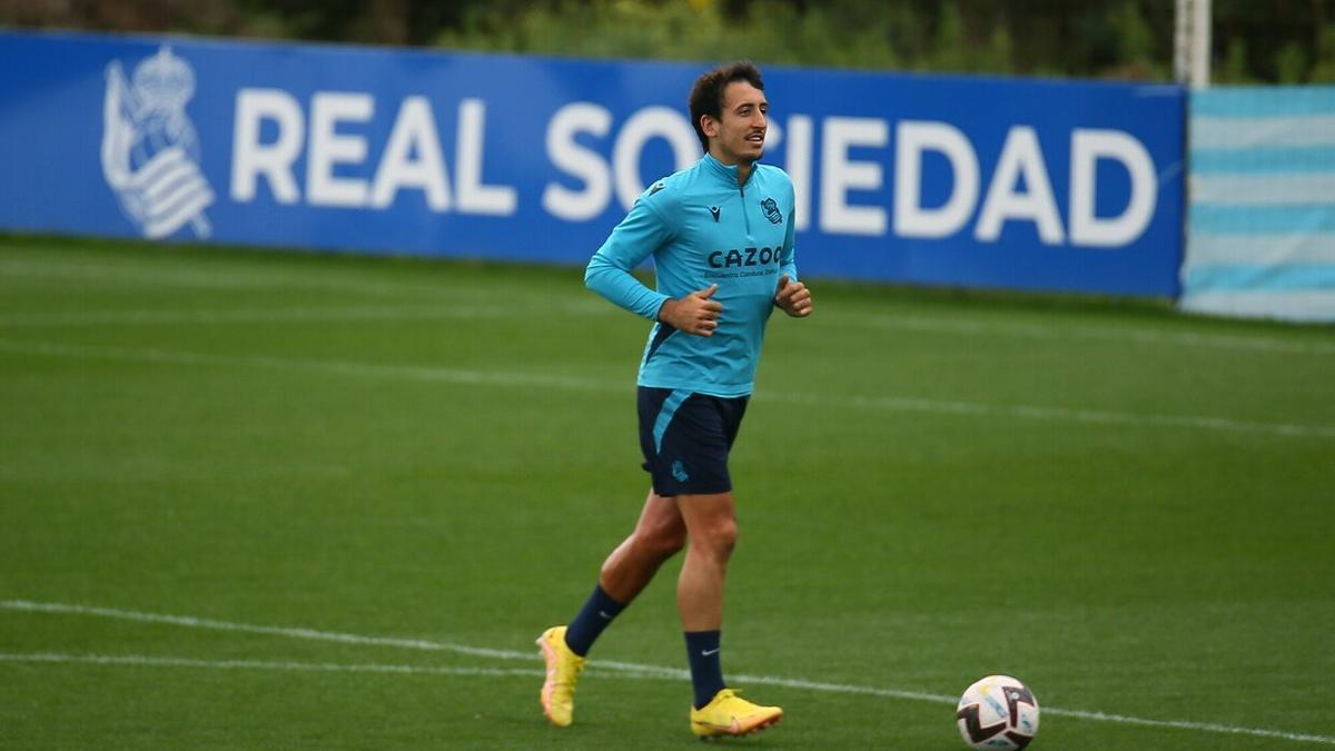 Mikel Oyarzabal, durante un entrenamiento en las instalaciones de Zubieta.