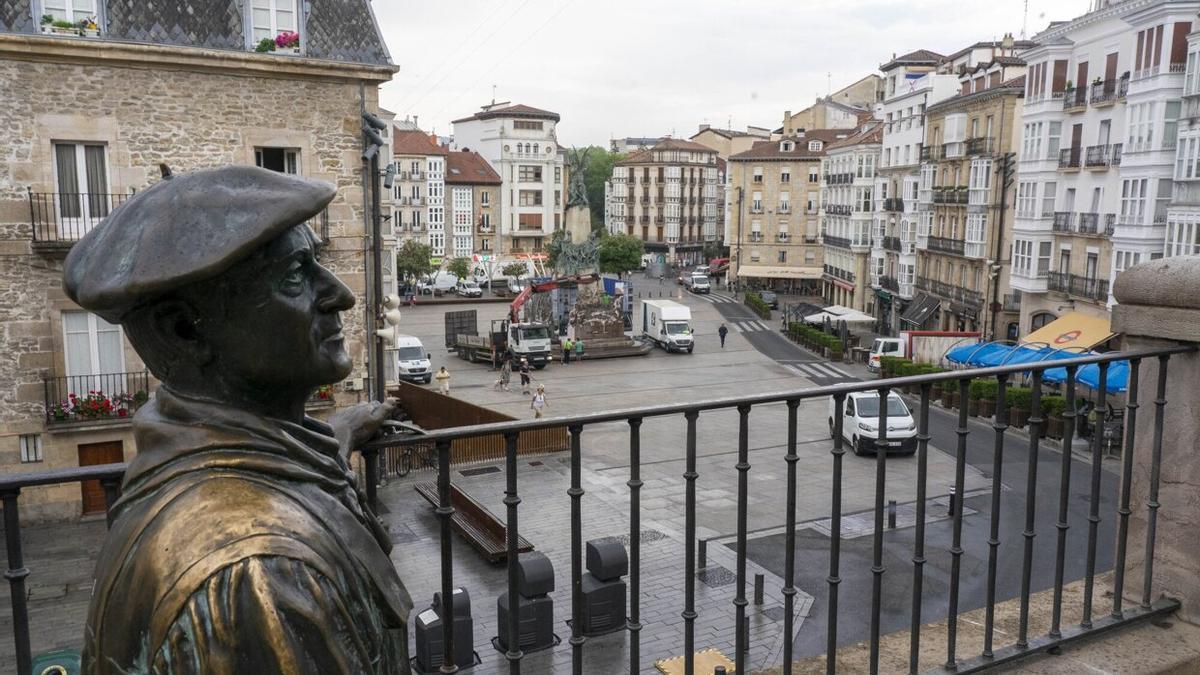 Plaza de la Virgen Blanca en Vitoria.