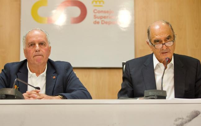 El expresidente de la FER Alfonso Feijoo y el vicepresidente Jos&eacute; Mar&iacute;a Epalza.