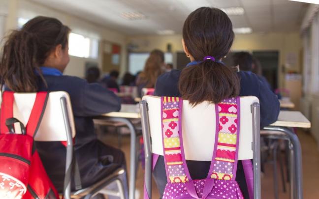 El gasto medio en libros escolares en el último curso académico se acercó a los 200 euros por hijo. El gasto medio en libros escolares en el último curso académico se acercó a los 200 euros por hijo.