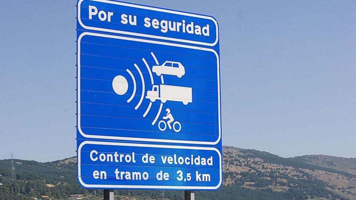 Señal de radar de tramo.