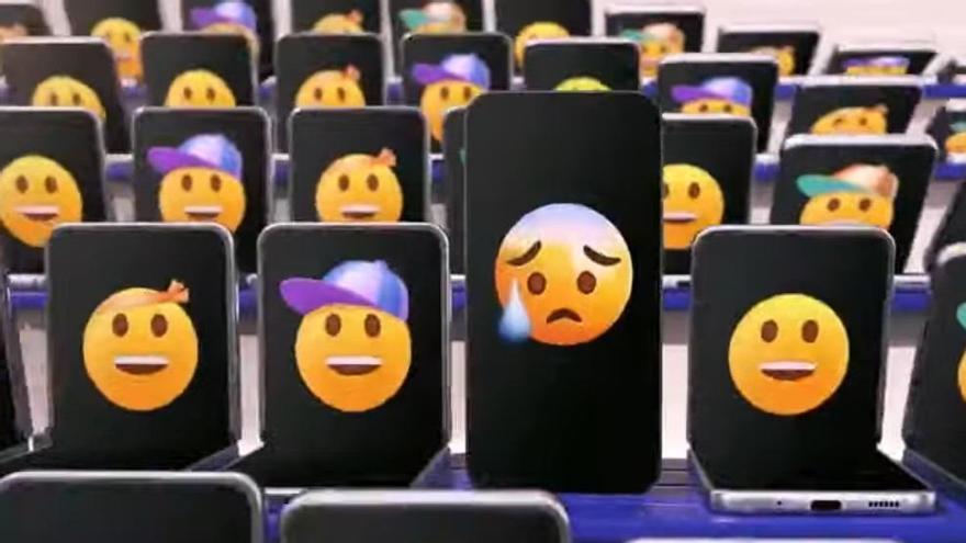 Una captura del vídeo en el que Samsung ridiculiza a Apple.