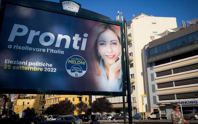 Cartel electoral de la l&iacute;der del partido Hermanos de Italia, Giorgia Meloni