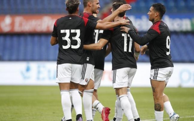 Osasuna celebra el gol de Kike Barja