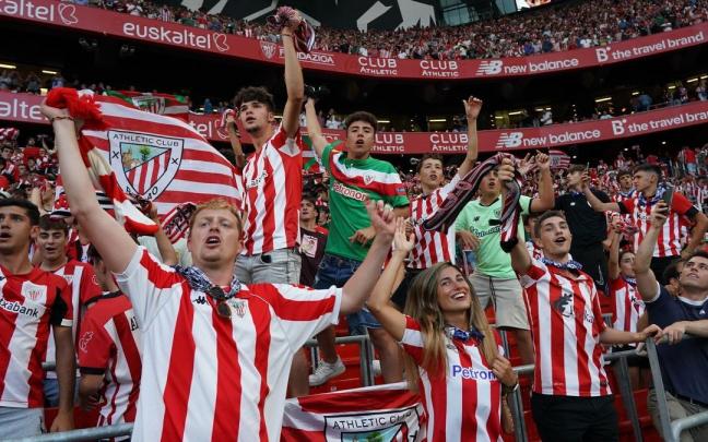 Imagen de las gradas de San Mamés durante un partido. Imagen de las gradas de San Mamés durante un partido.