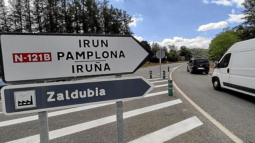 El paso peatonal mejorará la seguridad al cruzar la carretera.