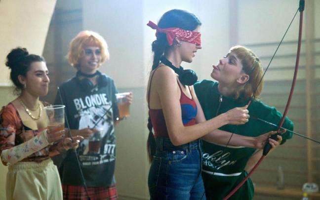 Escenas del corto &lsquo;Flechas&rsquo;, que hoy estrena Cosmo.