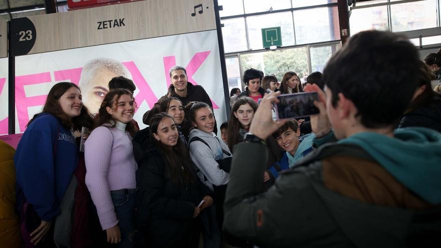 La Azoka de Durango presenta hasta el domingo 930 obras nuevas en 248 puestos