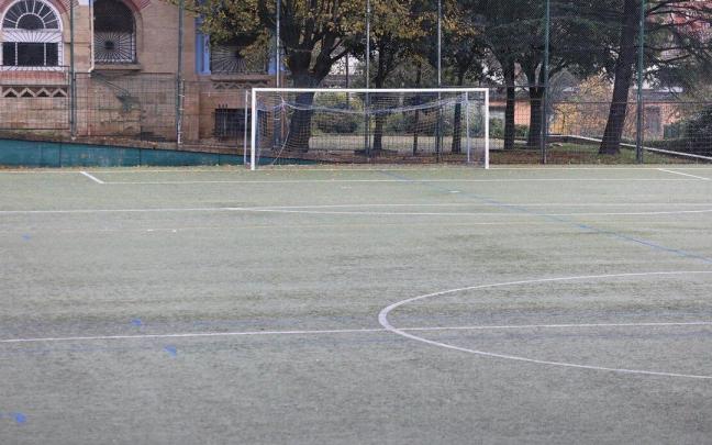 Campo de f&uacute;tbol del Trintxerpe donde el domingo un padre agredi&oacute; a un asistente del arbitro durante un partido de juveniles.
