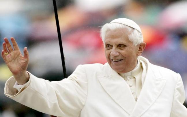 Benedicto XVI, en una imagen de archivo. Benedicto XVI, en una imagen de archivo.