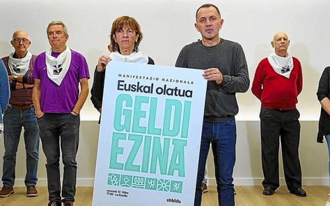 Bildu y Etxerat llaman a manifestarse el sábado Bildu y Etxerat llaman a manifestarse el sábado