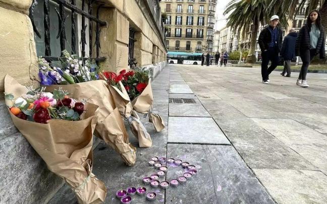 Flores en recuerdo de Lukas Agirre. Flores en recuerdo de Lukas Agirre.