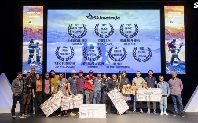 Imagen de los galardonados en el Festival de Cine de Ski y Snowboard Skimetraje Play Pyrenees