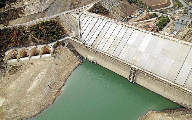 Estado de la presa de Yesa a mediados del mes de octubre de este año.