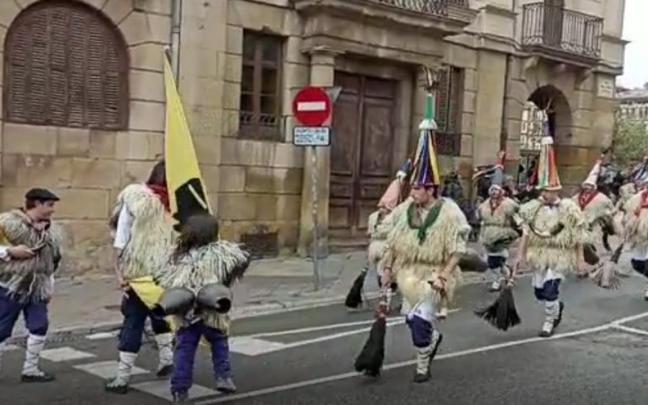 Actos de la Fundación Orreaga en Iruñea por el Nafarren Biltzarra