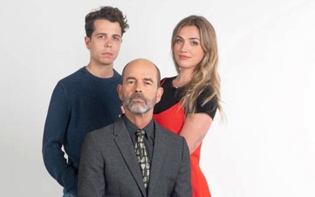 Apaolaza, al frente del reparto de &lsquo;Sagastitarrak&rsquo;.