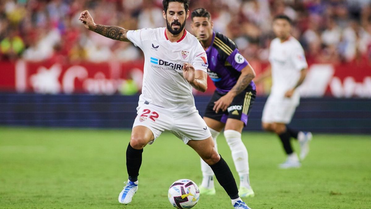 Francisco Alarcon "Isco" debutó con la camiseta sevillista.