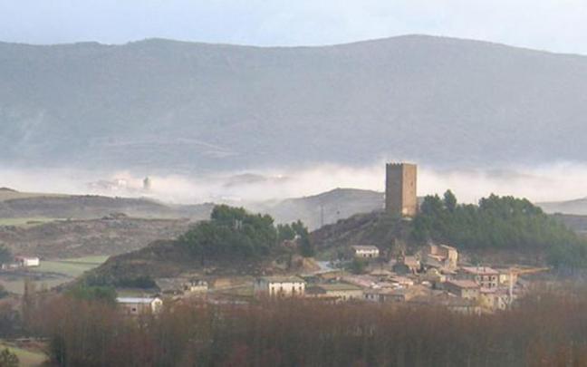 VIsta panorámica de Navardún, entrada al valle del rio Onsella, en la comarca zaragozana de Altas Cinco Villas.