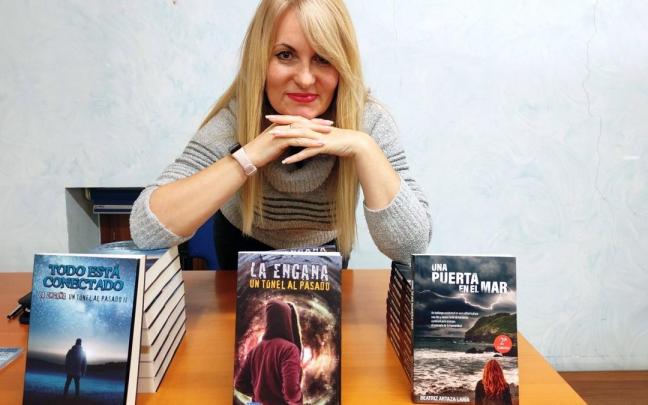 Beatriz Artaza ha presentado sus obras en Galdames y Zalla.